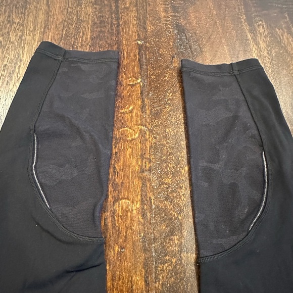 Lululemon black leggings with camo mesh detail - Picture 12 of 16